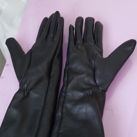 COPY - Gloves - Picture 3 of 9